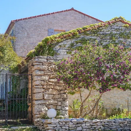 Holiday home Casa Vallelonga *